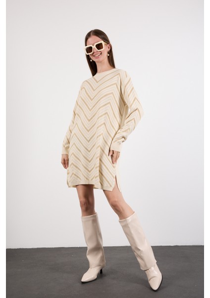 Kadın Ekru Yan Yırtmaçlı Bisiklet Yaka Sim Desenli Triko Bluz indirimleri