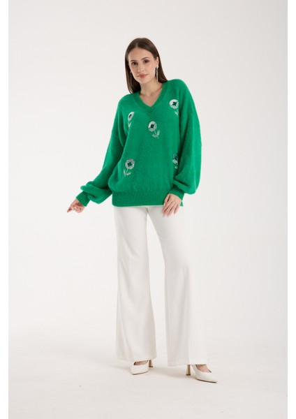 Kadın Yeşil Sakal Iplik Balon Kollu Boncuk Nakışlı V Yaka Triko Kazak