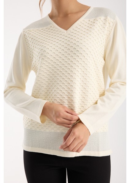 Kadın Ekru Viskon Kumaş V Yaka Simli Triko Bluz modelleri