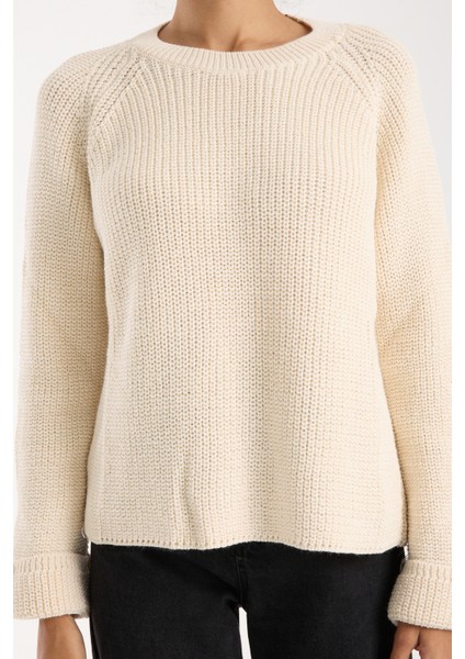Kadın Ekru Reglan Kol ve Tek Düğmeli Manşetler Bisiklet Yaka Simli Triko Kazak indirimleri