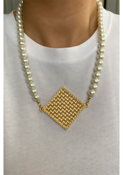 Gold Detay Cam Inci Kolye