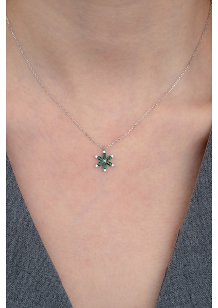 925 Ayar Gümüş Rodyumlu Zirkon Taşlı Yeşil Lotus Çiçeği Kolye modelleri