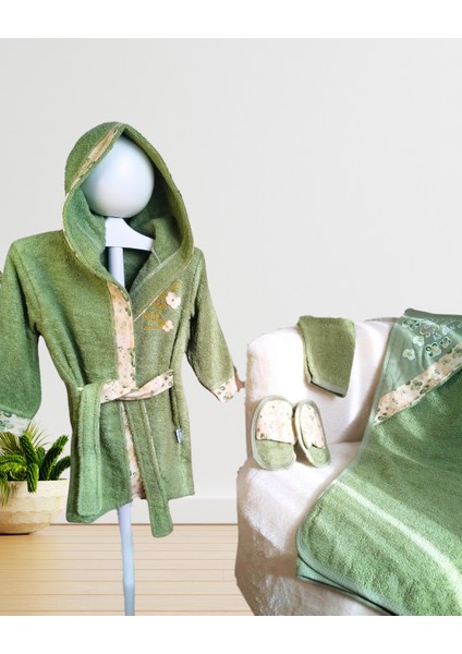 Kız Bebek Bornoz Seti 5’li – %100 Pamuk – Antialerjenik – Yeşil Çiçek Desenli fiyatları