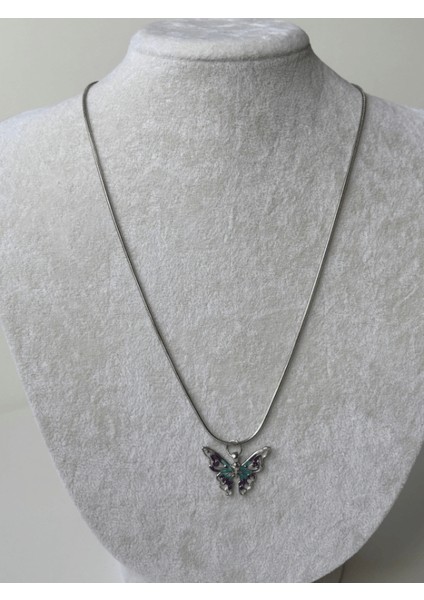 Mavi ve Mor Tonlarında Kelebek Kanatlı Silver Kolye