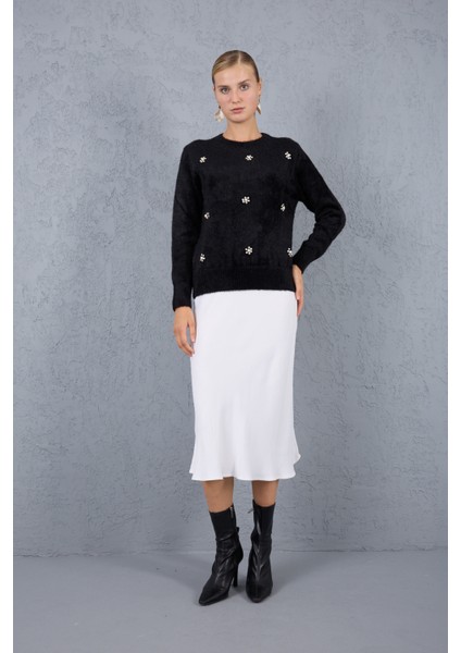 Kadın Siyah Sakal Iplik Taş ve Inci Detaylı Bisiklet Yaka Triko Kazak indirimleri