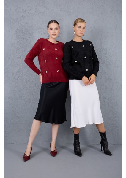 Kadın Siyah Sakal Iplik Taş ve Inci Detaylı Bisiklet Yaka Triko Kazak