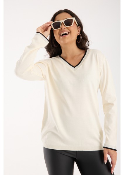 Kadın Ekru Elit Viskon Kumaş Kontrast Sim Biyeli V Yaka Triko Bluz