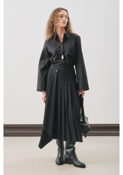 Anvelop Piliseli Etek Siyah fırsatları