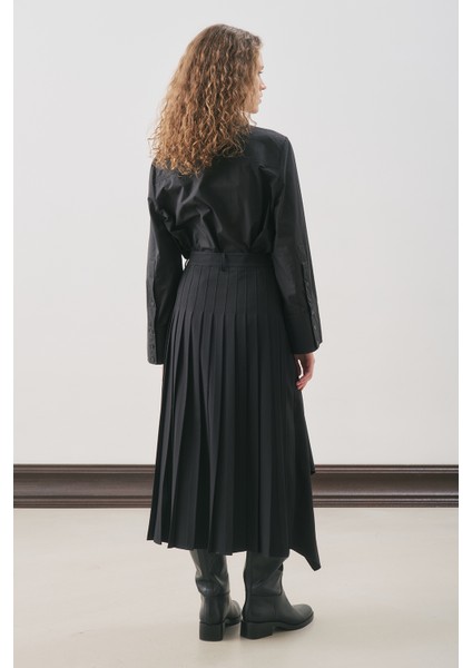 Anvelop Piliseli Etek Siyah