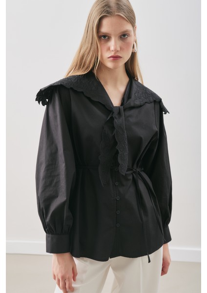 Nakışlı Geniş Yaka Gömlek Siyah indirimleri