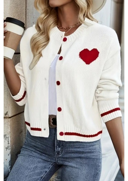 Kalp Detaylı Triko Hırka