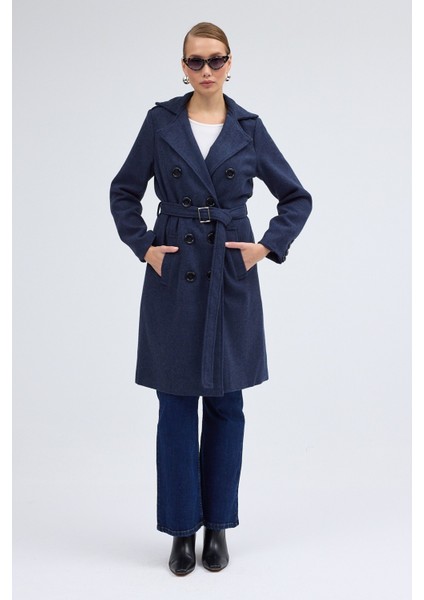 Aksesuar Detaylı Kaşe Kaban Kemerli