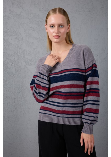 Kadın Gri Çizgili V Yaka Şönil Kadife Triko Kazak modelleri
