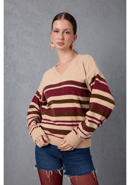 Kadın Açık Bej Çizgili V Yaka Şönil Kadife Triko Kazak modelleri