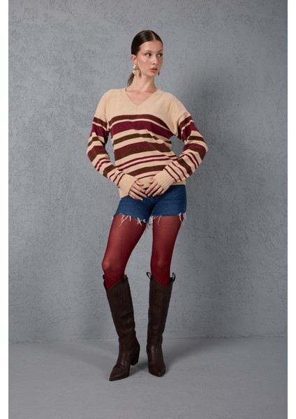 Kadın Açık Bej Çizgili V Yaka Şönil Kadife Triko Kazak