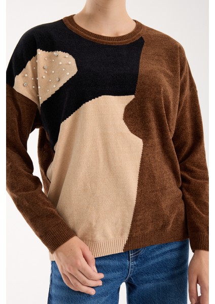 Kadın Kahve Şönil Kadife Renk Bloklu Taş Detaylı Bisiklet Yaka Triko Kazak