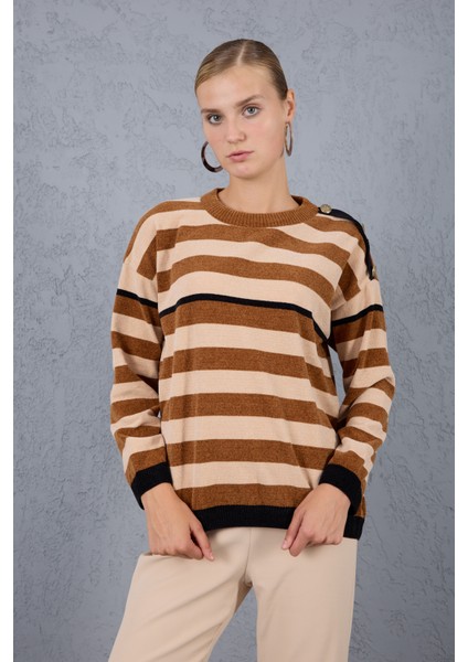 Kadın Taba-Krem Çizgili Şönil Kadife Bisiklet Yaka Omuzda Düğme Detaylı Triko Kazak