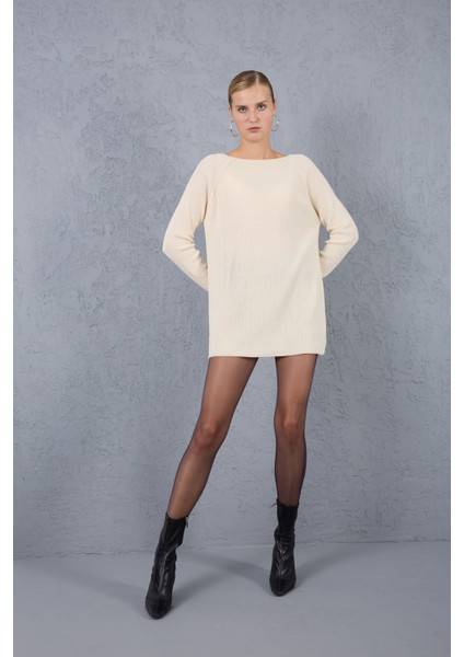 Kadın Ekru Reglan Kollu Kayık Yaka Simli Triko Kazak