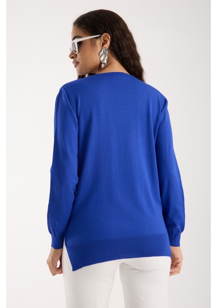 Kadın Saks Mavisi Elit Viskon Kumaş Taş Detaylı Sim Biyeli Yan Yırtmaçlı V Yaka Triko Bluz indirimleri