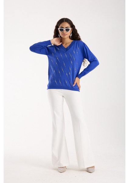 Kadın Saks Mavisi Elit Viskon Kumaş Taş Detaylı Sim Biyeli Yan Yırtmaçlı V Yaka Triko Bluz