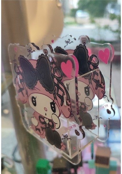 My Melody Figürlü Şeffaf Pleksi Masa Üstü Kalemlik AD87597 modelleri