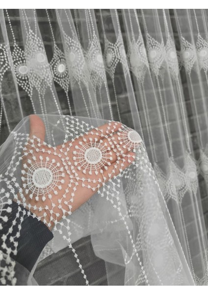 Perde Tül Moderen Göz Desenli 1/3 Şık Pileli fiyatları