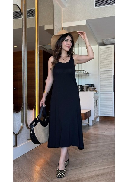 Kadın Askılı Yuvarlak Yakalı Viskon Elbise fırsatları