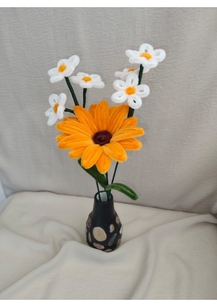 Vazoda Ayçiçeği Aranjmanı fırsatları