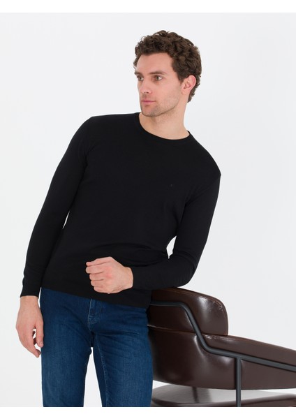 Erkek Siyah Slim Fit %100 Yün Bisiklet Yaka Basic Triko Kazak 50259680-VR046 modelleri