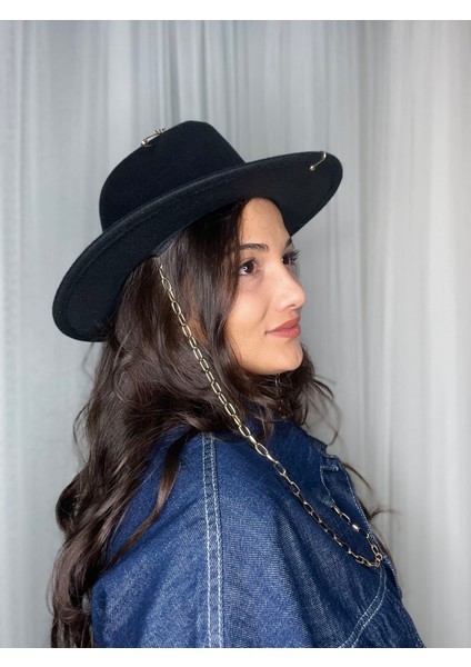 Tasarım Aksesuarlı Panama Fötr Şapka indirimleri