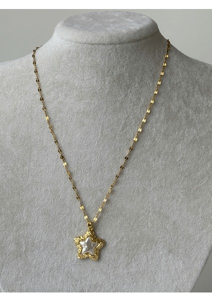 Sedef Kabartma Yıldızlı Altın Detaylı Parlak Gold Kolye modelleri