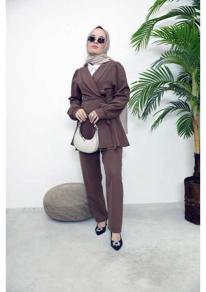 Kuşak Detay Ceketli Takım-Kahve fiyatları