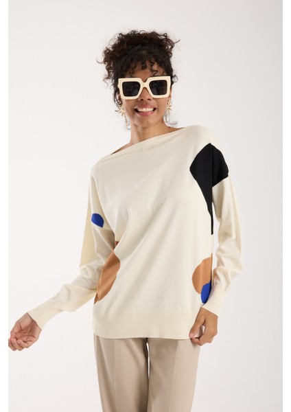 Kadın Ekru Viskon Kumaş Renk Bloklu Kayık Yaka Triko Bluz fırsatları