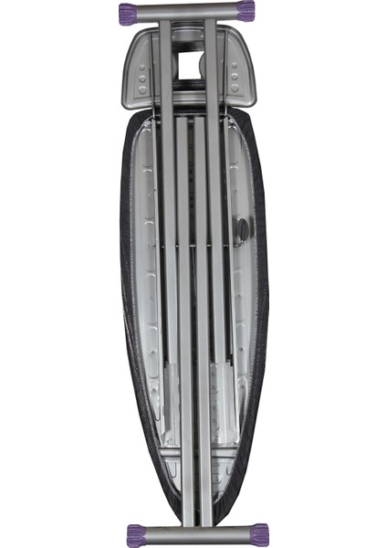 Ütü Masası: Kaymaz Ayaklı, Geniş ve Konforlu Ütüleme Alanı, Maksimum Buhar Geçişkenliğiyle Pratik ve Ergonomik Tasarım.