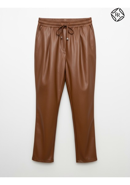 Kadın Rahat Kalıp Lastikli Bel Düz Paça Deri Pantolon