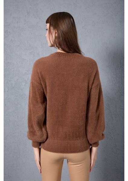 Kadın Kahve Sakal Iplik Önü Boncuk Nakışlı Balon Kollu V Yaka Triko Kazak fırsatları