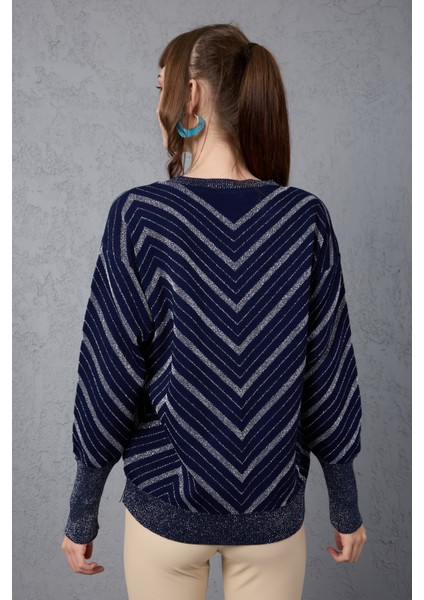 Kadın Koyu Laci Geniş Manşetli Bisiklet Yaka Sim Desenli Triko Bluz indirimleri