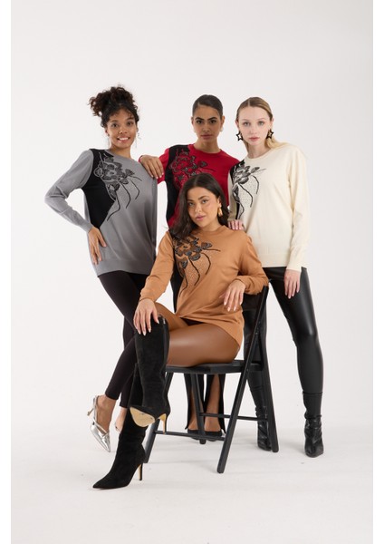 Kadın Bej Elit Viskon Kumaş Taş Detaylı Bisiklet Yaka Triko Bluz