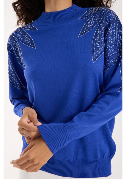 Kadın Saks Mavisi Viskon Kumaş Taş Detaylı Omuzlar Yarım Balıkçı Yaka Triko Bluz fırsatları