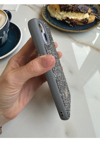 iPhone (15 Plus) Uyumlu Lüks Taşlı Kılıf modelleri