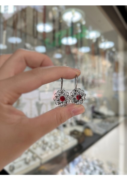 Gümüş Eskitme Kırmızı Taşlı Telkari Küpe modelleri