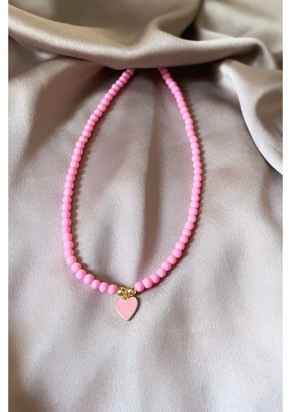 Pembe Cam Boncuk Kalp Uçlu Kolye fiyatları