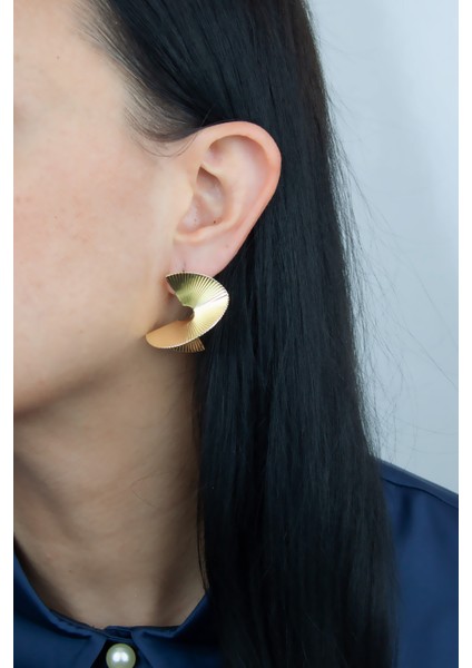 Asimetrik Tasarım Küpe