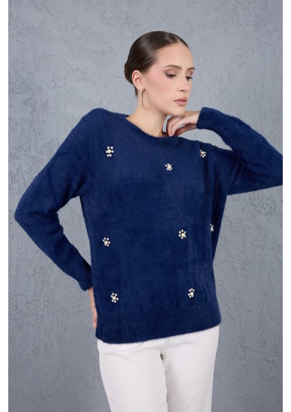 Kadın Koyu Laci Sakal Iplik Taş ve Inci Detaylı Bisiklet Yaka Triko Kazak