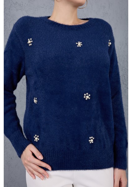 Kadın Koyu Laci Sakal Iplik Taş ve Inci Detaylı Bisiklet Yaka Triko Kazak indirimleri