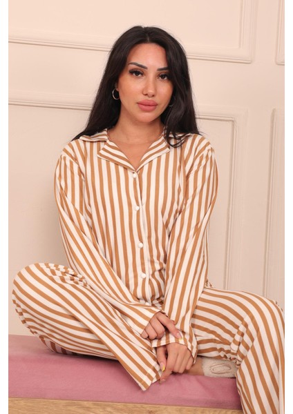 Kadın Dikey Çizgi Desenli Önü Düğmeli Uzun Kol Altı Uzun Süet Pijama Takımı modelleri