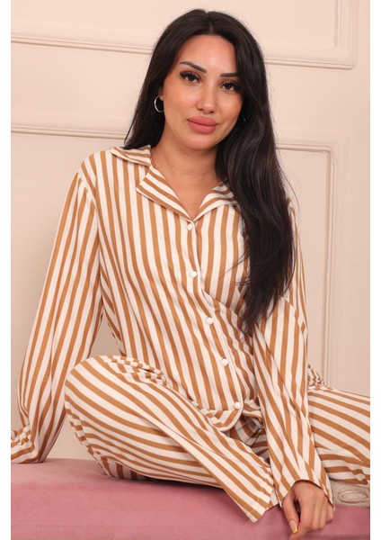 Kadın Dikey Çizgi Desenli Önü Düğmeli Uzun Kol Altı Uzun Süet Pijama Takımı fırsatları