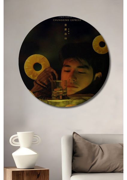 Chungking Express Filmi Yağlı Boya Görünümlü Ahşap Dekoratif Tablo Yuvarlak Tablo