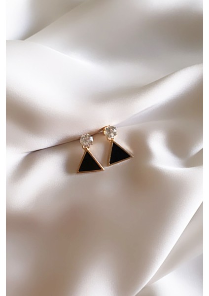 Kristal Taşlı Üçgen Küpe fiyatları