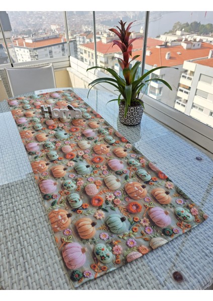 3 Boyutlu Nakış Görünümlü Çiçek Desenli Runner